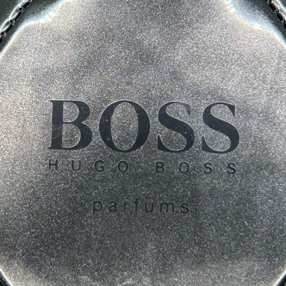 Hugo Boss Soccer Ball & Pump - Picture 3 of 5
